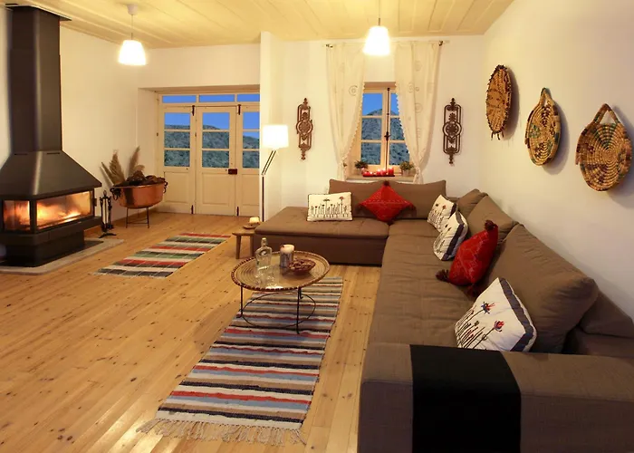 Kalopanayiotis アパート カロパナイオティス